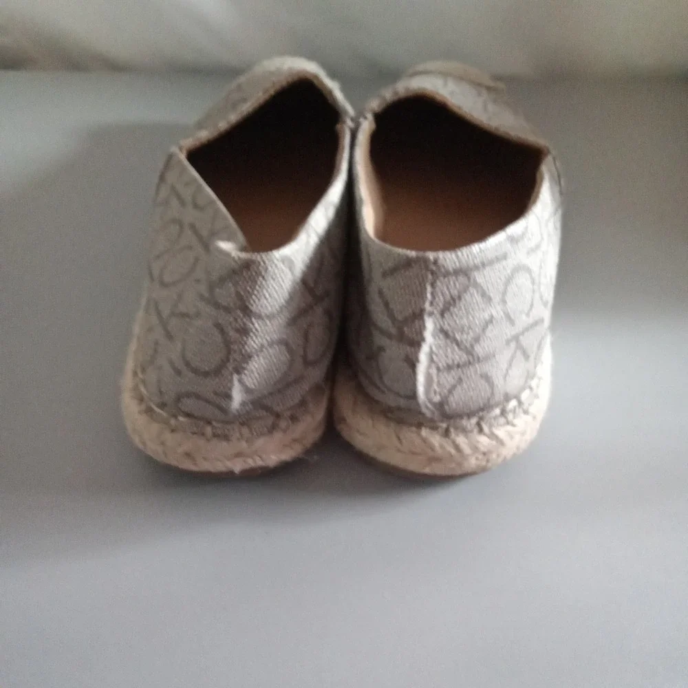 Calvin Klein Popular-T Women Espadrille Flats Beige Logo Slip On Size 8M